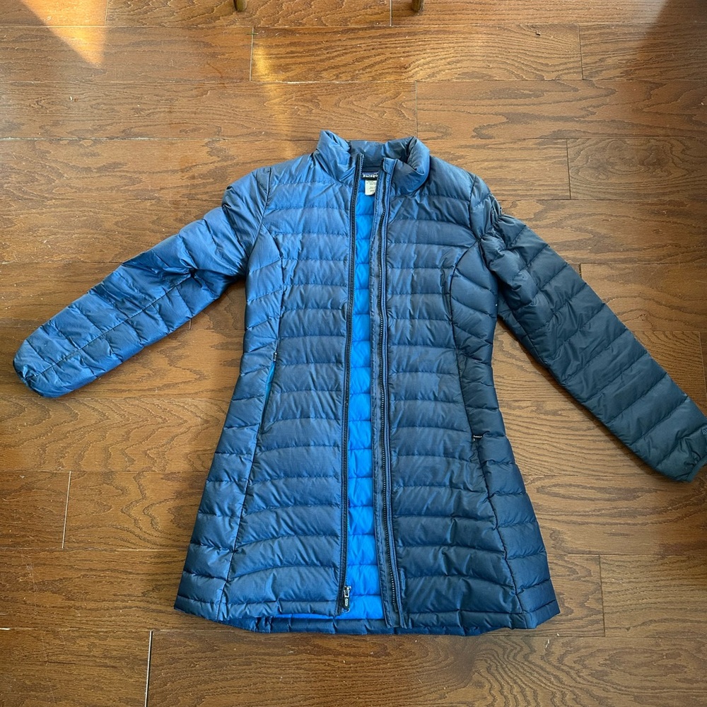 Patagonia Women's Navy Puffer Coat